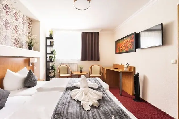 Tek Büyük Yataklı Oda