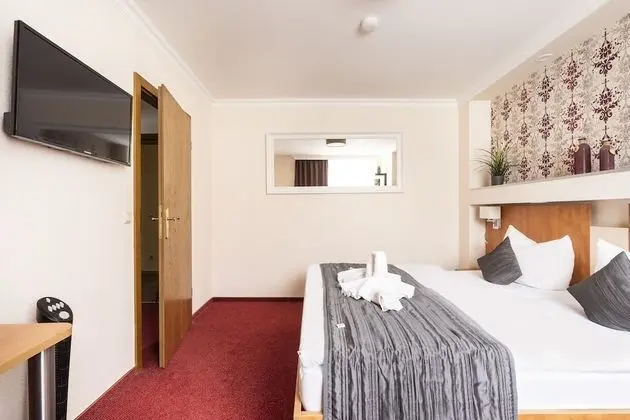 Tek Büyük Yataklı Oda