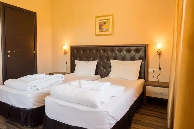 İki Ayrı Yataklı Oda