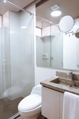 Tek Büyük Yataklı Oda, Balkon, Şehir Manzaralı