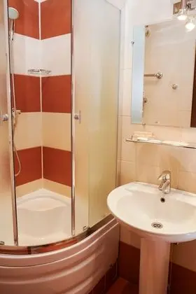 Standard Tek Büyük veya İki Ayrı Yataklı Oda
