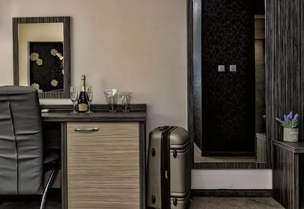 Deluxe Tek Büyük Yataklı Oda, Sigara İçilmez, Şehir Manzaralı