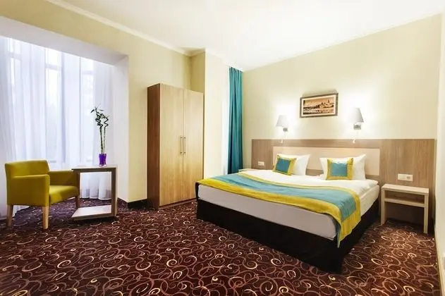 Comfort Tek Büyük Yataklı Oda