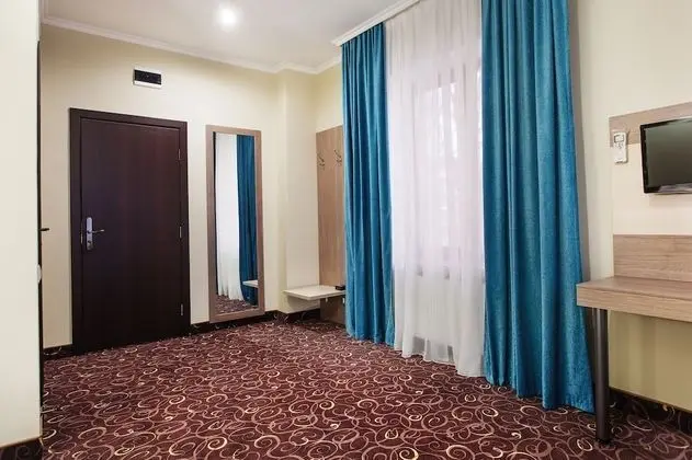 Comfort Tek Büyük Yataklı Oda