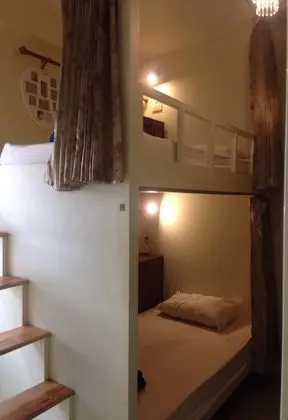 10-Bed Mixed Dormitory