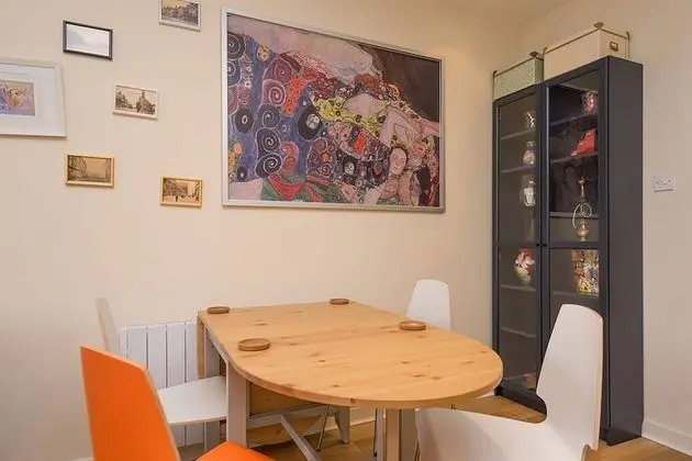 Apart Daire, 2 Yatak Odası, Sigara İçilmez
