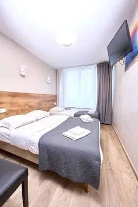 Üç Kişilik Oda