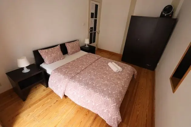 Basic Tek Büyük Yataklı Oda, Ortak Banyo