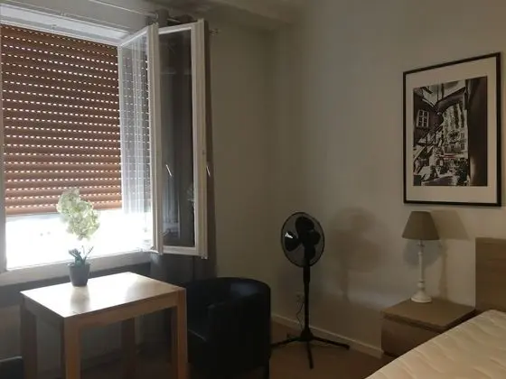 Comfort Oda, 1 En Büyük (King) Boy Yatak, Özel Banyo, Şehir Manzaralı