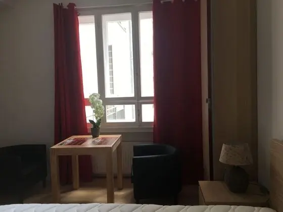 Comfort Oda, 1 En Büyük (King) Boy Yatak, Özel Banyo, Şehir Manzaralı