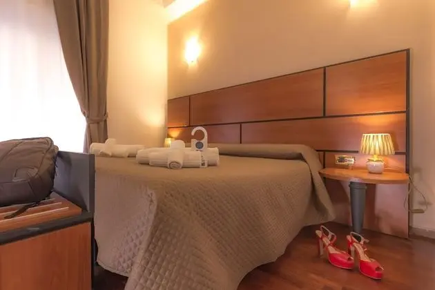 Basic Tek Büyük veya İki Ayrı Yataklı Oda