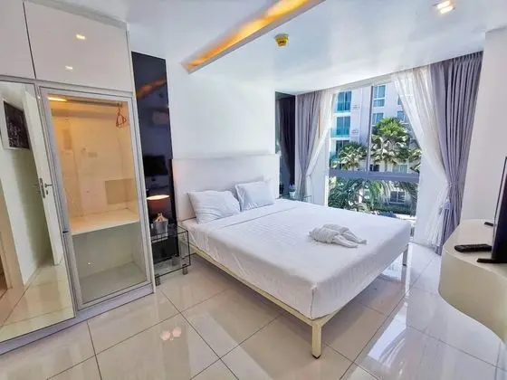 Deluxe Apart Daire, Havuz Manzaralı