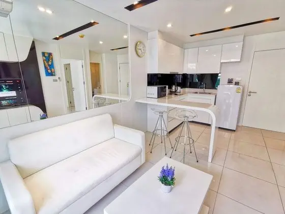 Deluxe Apart Daire, Havuz Manzaralı