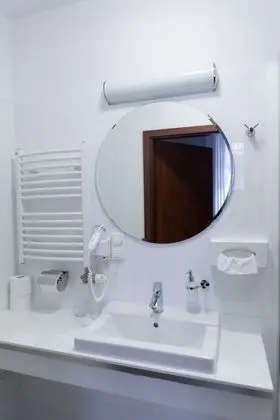 Deluxe Tek Büyük veya İki Ayrı Yataklı Oda