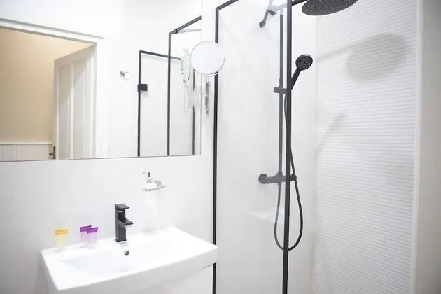 Deluxe Tek Büyük veya İki Ayrı Yataklı Oda