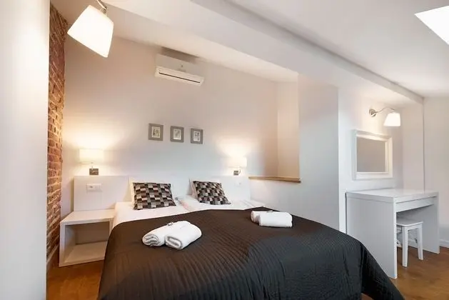 Superior Apart Daire, Asma Kat