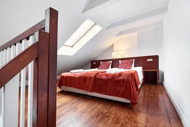 Superior Apart Daire, Asma Kat