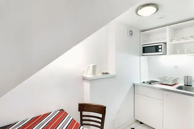 Superior Apart Daire, Asma Kat