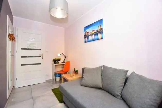 Tek Büyük Yataklı Oda, Ortak Banyo (LaP2)