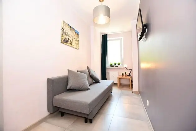 Tek Büyük Yataklı Oda, Ortak Banyo (LaP3)