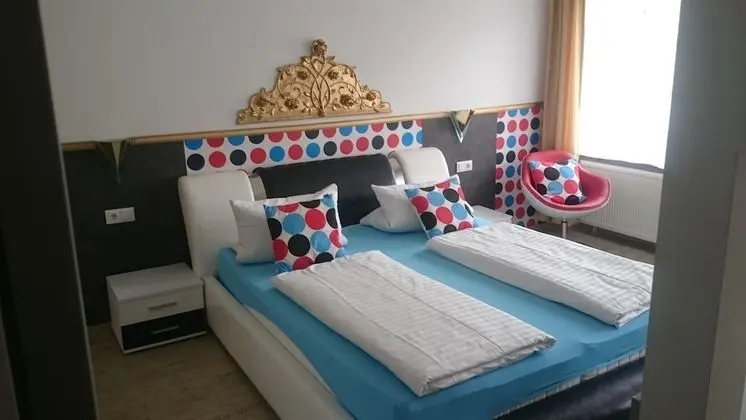 Stüdyo (+ cleaning fee 10 EUR per Person)