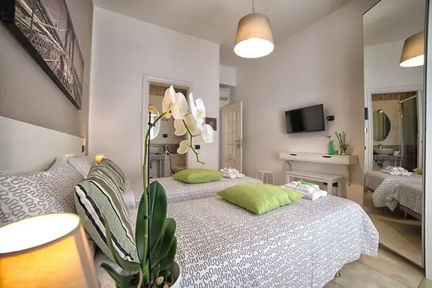 Tek Büyük veya İki Ayrı Yataklı Oda, 2 Tek Kişilik Yatak