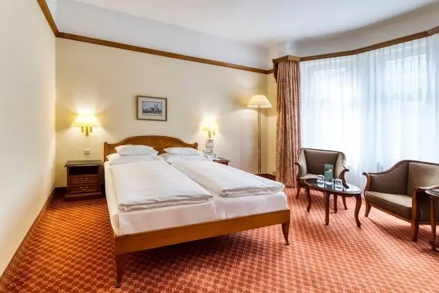 Tek Büyük Yataklı Oda, Avlu Manzaralı