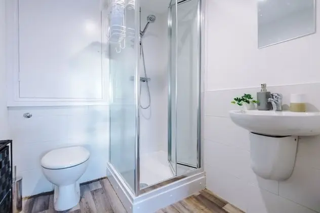 Deluxe Stüdyo, Özel Banyo (Sapphire 2)