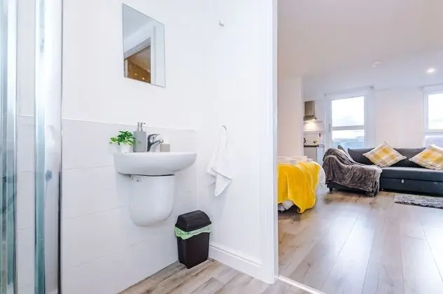 Deluxe Stüdyo, Özel Banyo (Sapphire 2)