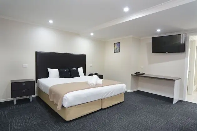 Deluxe Tek Büyük Yataklı Oda