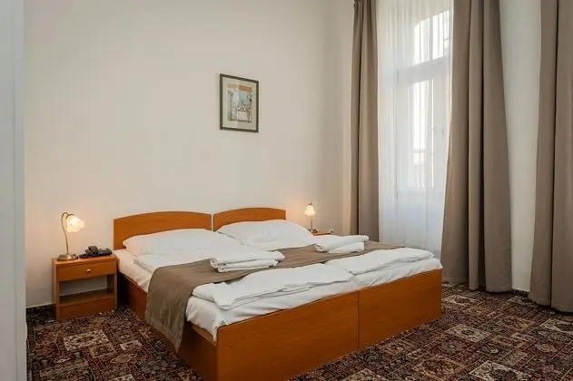 Tek Büyük veya İki Ayrı Yataklı Oda