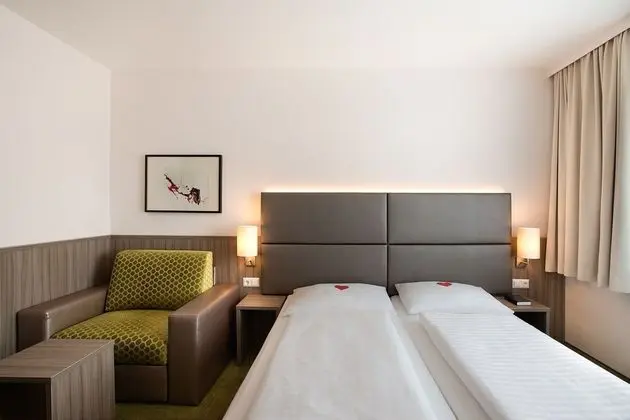 Classic Tek Büyük Yataklı Oda