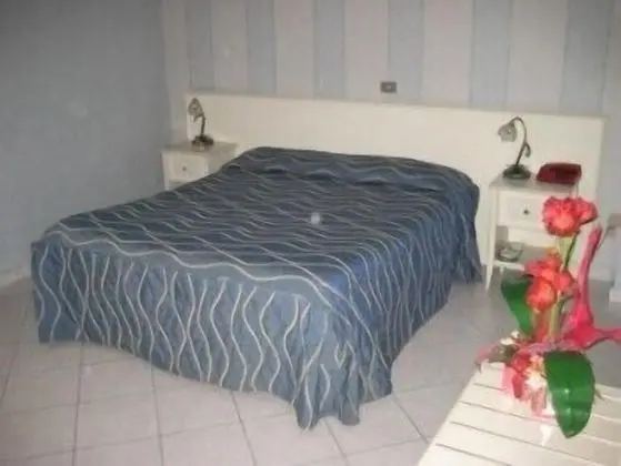 Üç Kişilik Oda
