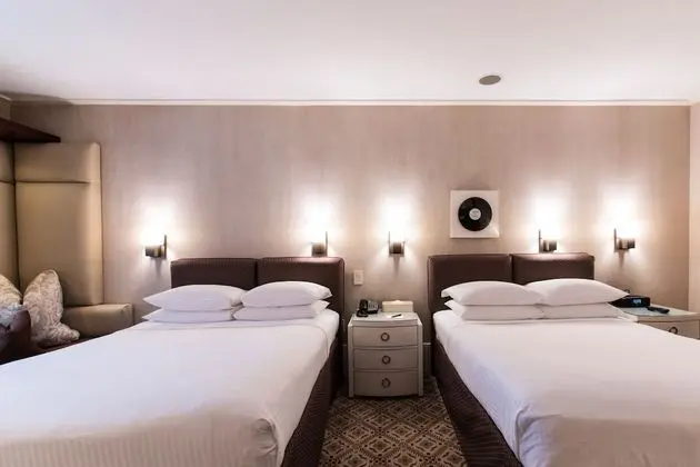 Luxury Tek Büyük Yataklı Oda, 2 Çift Kişilik Yatak