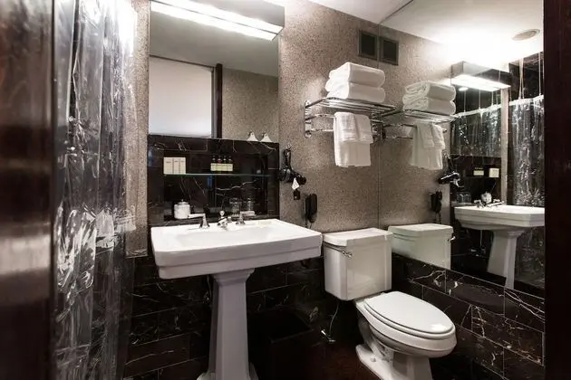 Luxury Tek Büyük Yataklı Oda, 2 Çift Kişilik Yatak