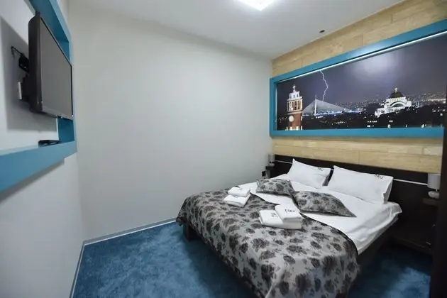 Deluxe Tek Büyük Yataklı Oda
