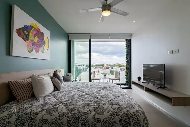 Deluxe Çatı Katı Süiti (Penthouse), 2 Yatak Odası, Kişiye Özel Havuzlu, Şehir Manzaralı