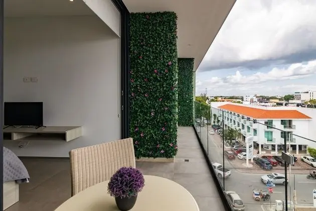 Deluxe Çatı Katı Süiti (Penthouse), 2 Yatak Odası, Kişiye Özel Havuzlu, Şehir Manzaralı