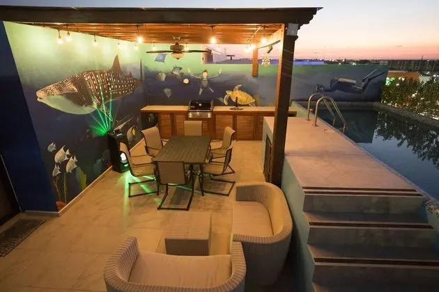 Deluxe Çatı Katı Süiti (Penthouse), 2 Yatak Odası, Kişiye Özel Havuzlu, Şehir Manzaralı