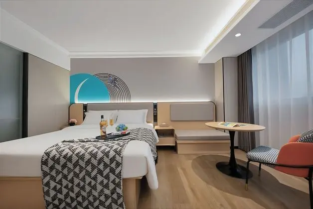 Business Tek Büyük Yataklı Oda