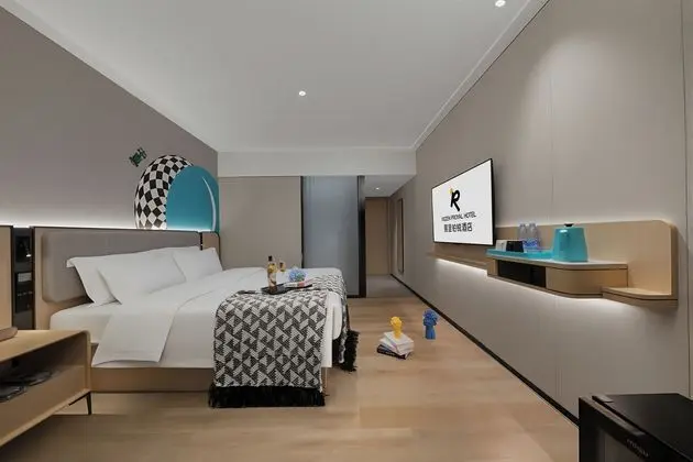 Business Tek Büyük Yataklı Oda