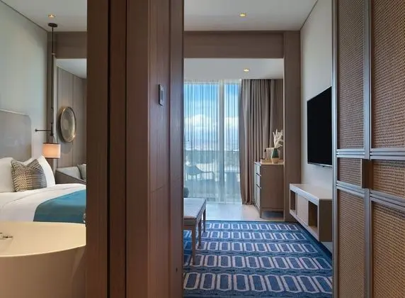 Premier Scenic View king