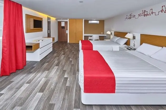 Oda, 2 Çift Kişilik Yatak