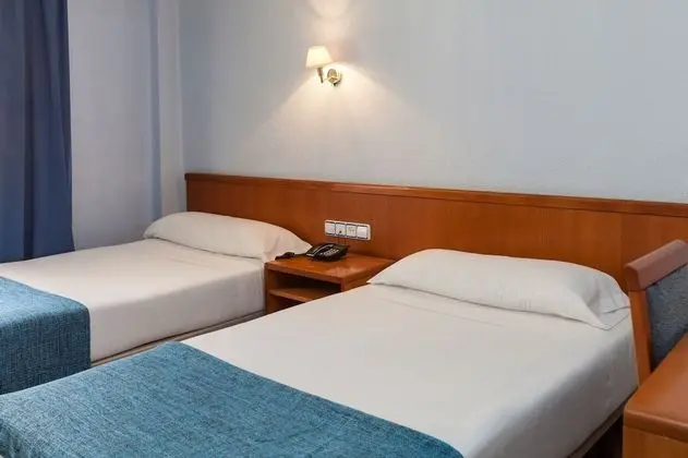 İki Ayrı Yataklı Oda, 2 Tek Kişilik Yatak