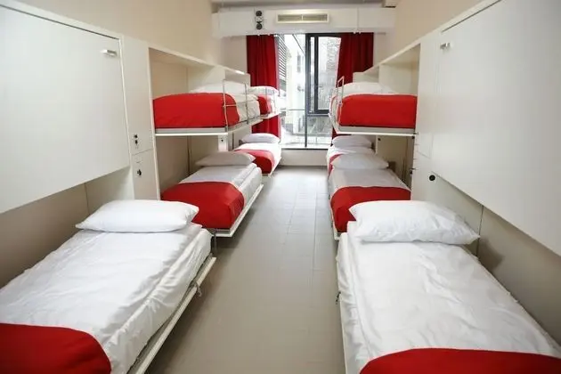 Standard Dört Kişilik Oda