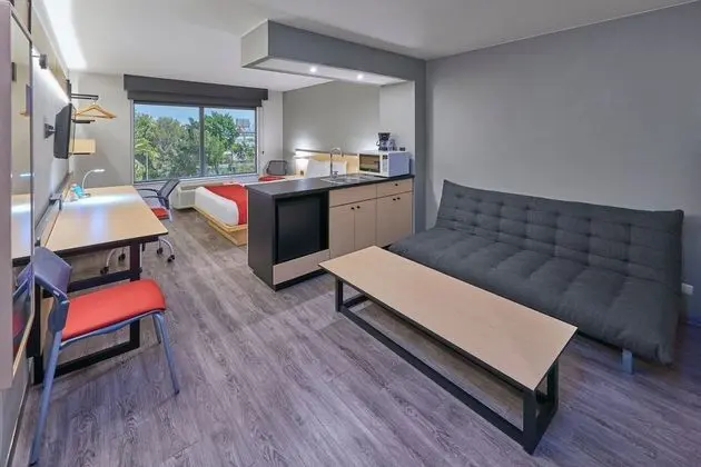 Superior Oda, 1 Büyük (Queen) Boy Yatak ve Çekyat