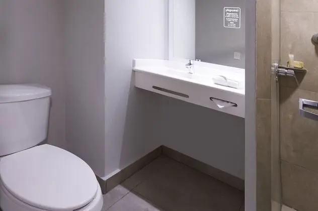 Oda, 2 Tek Kişilik Yatak