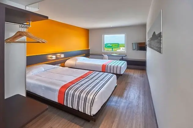 Oda, 2 Tek Kişilik Yatak