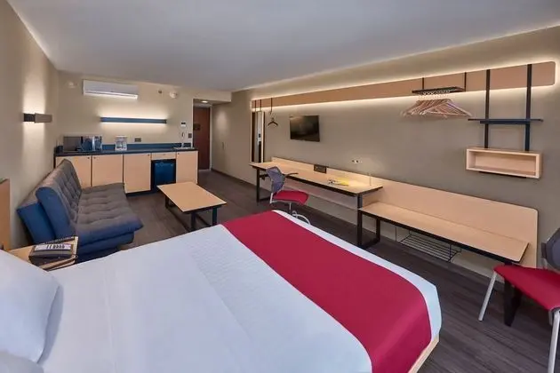 Superior Oda, 1 Büyük (Queen) Boy Yatak ve Çekyat