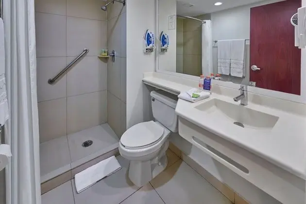 Oda, 2 Çift Kişilik Yatak